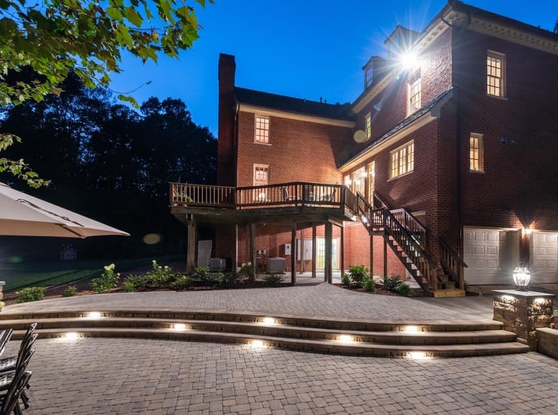 7 Hardscaping Projects that Add Value to Your Home