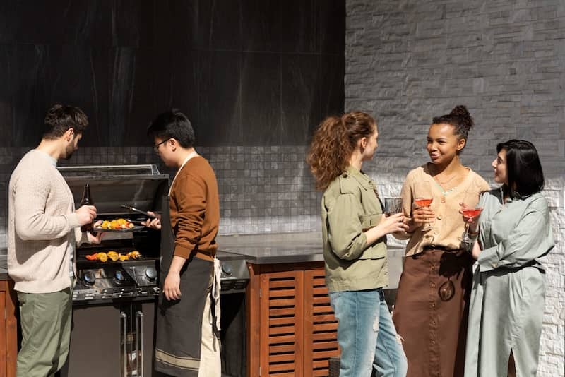Transform Your Summer With a Custom Outdoor Kitchen